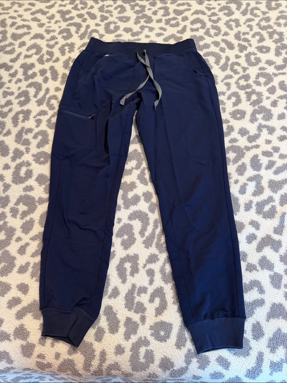 Figs Navy Women’s Jogger Scrub Pants with Drawstring